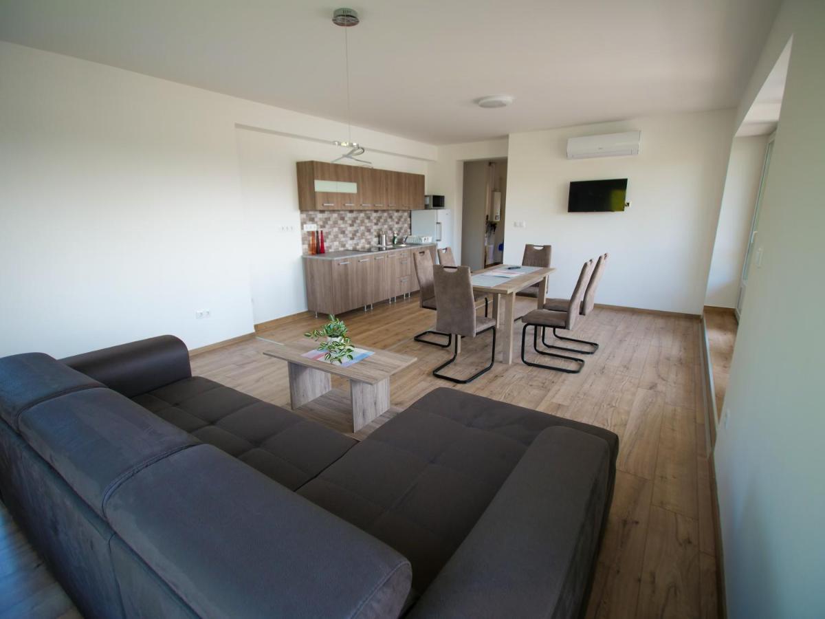 Zea Apartmanhaz Διαμέρισμα Balatonfenyves Εξωτερικό φωτογραφία