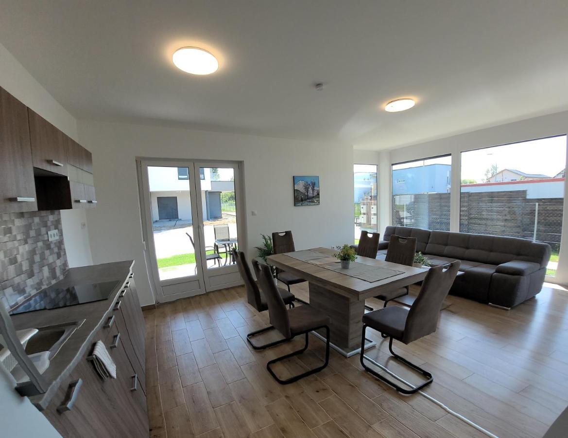 Zea Apartmanhaz Διαμέρισμα Balatonfenyves Εξωτερικό φωτογραφία