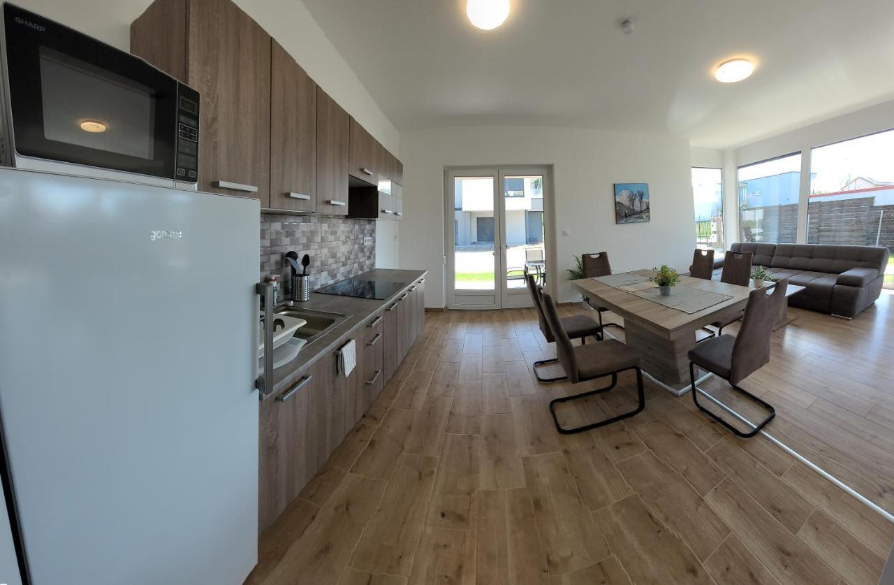 Zea Apartmanhaz Διαμέρισμα Balatonfenyves Εξωτερικό φωτογραφία