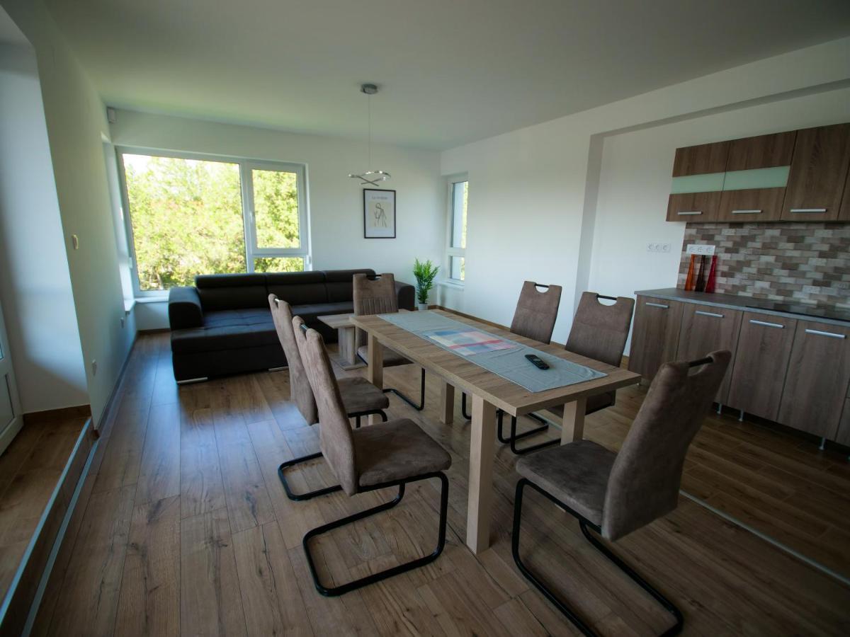 Zea Apartmanhaz Διαμέρισμα Balatonfenyves Εξωτερικό φωτογραφία