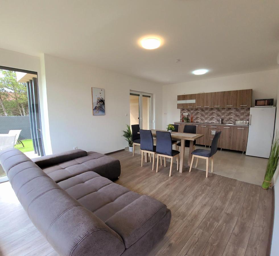 Zea Apartmanhaz Διαμέρισμα Balatonfenyves Εξωτερικό φωτογραφία