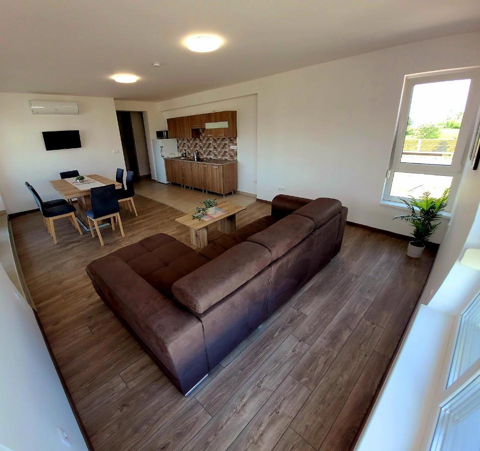Zea Apartmanhaz Διαμέρισμα Balatonfenyves Εξωτερικό φωτογραφία