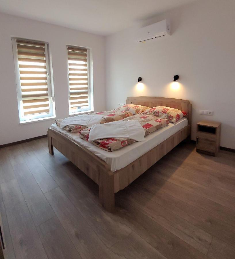 Zea Apartmanhaz Διαμέρισμα Balatonfenyves Εξωτερικό φωτογραφία