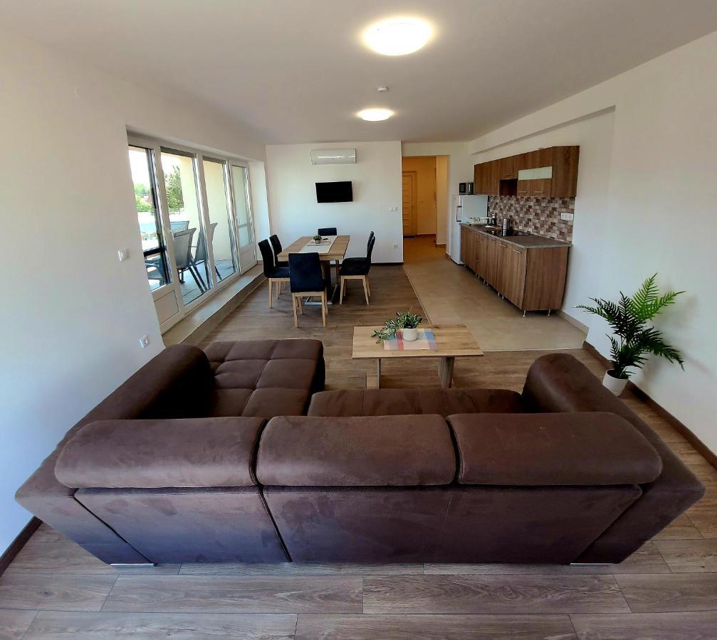 Zea Apartmanhaz Διαμέρισμα Balatonfenyves Εξωτερικό φωτογραφία